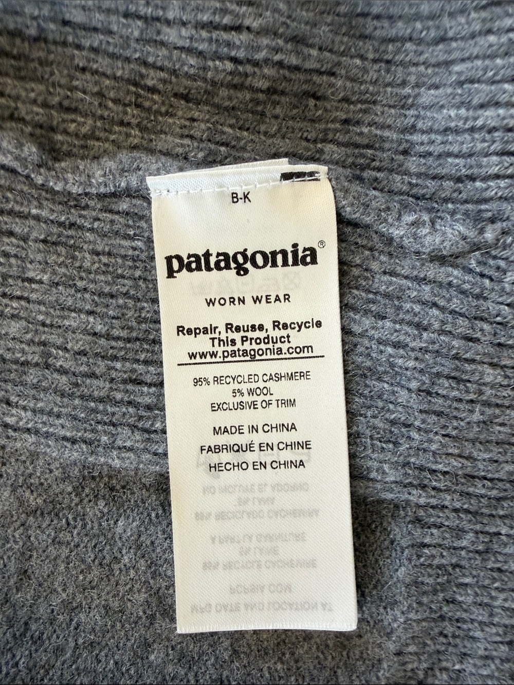 Patagonia Cashmere Gray Zip-Up Hooded Sweater - Picture 4 of 8